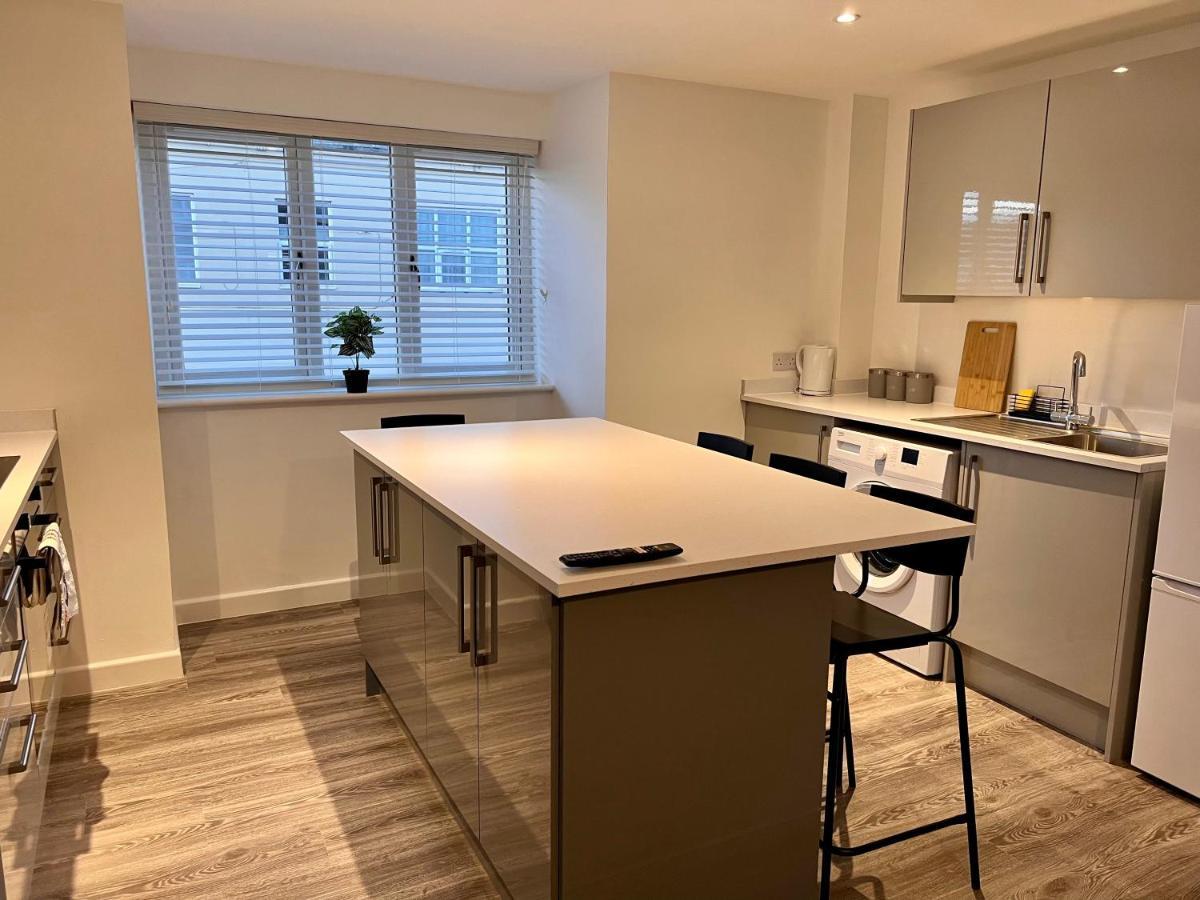Superb Modern Flat In Northampton, Parking &Ev Apartment Exterior foto
